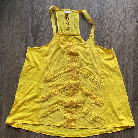 Anthropologie tiny Embroidered Lace Tank Top - Picture 3 of 8